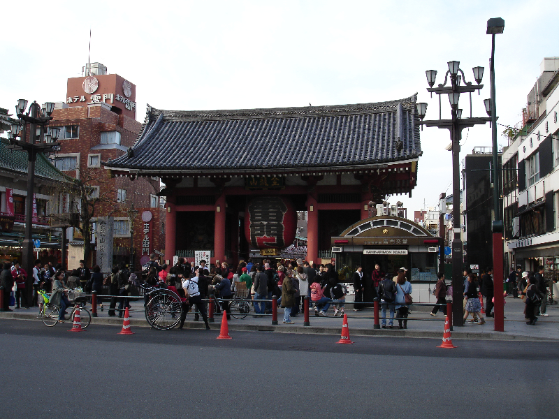 asakusa entrance 